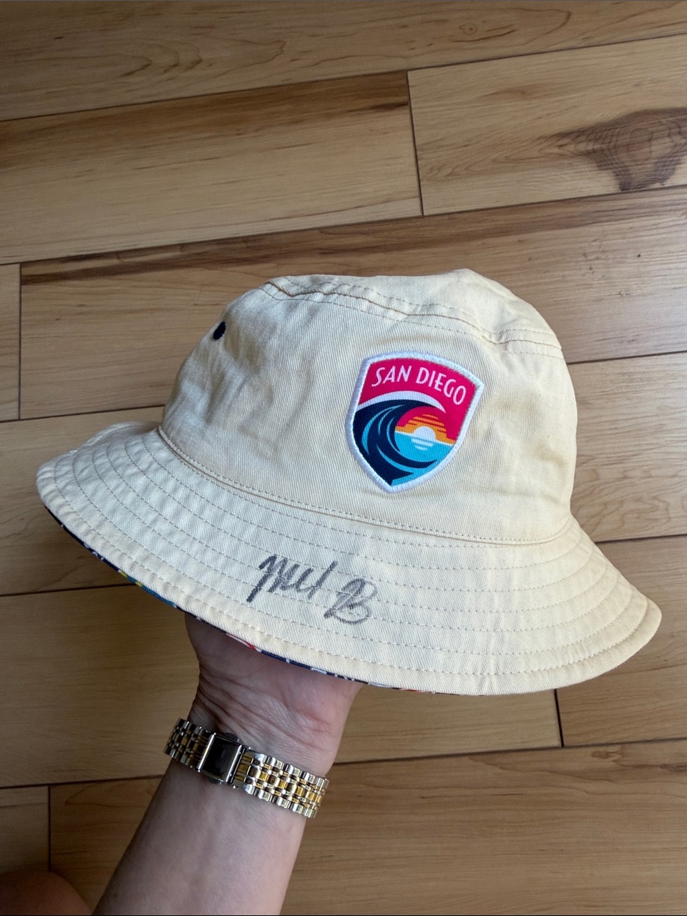Autographed World Cup Waves Soccer Bucket Hat Adult Size
